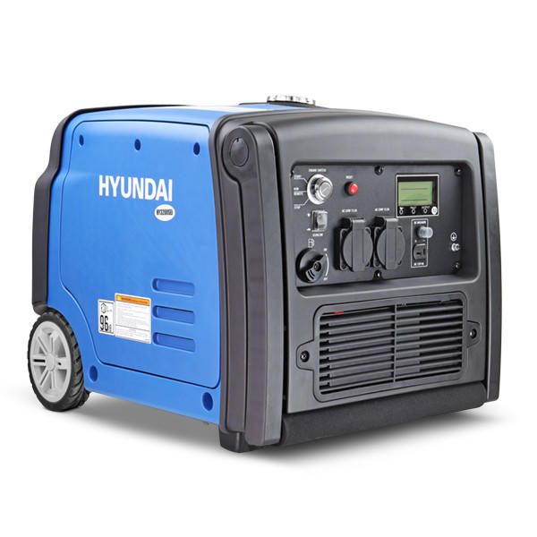 Hyundai 3200W / 3.2 kW Petrol Inverter Generator, Remote Keyfob & Electric Start, Wheel Kit & Open Frame | HY3200SEi